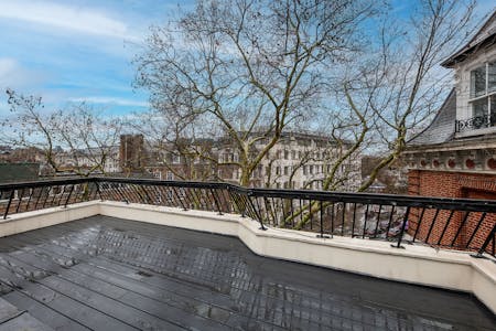 1 Hobart Place, London, Office For Sale - 1 hobart place 3784 terr.jpg