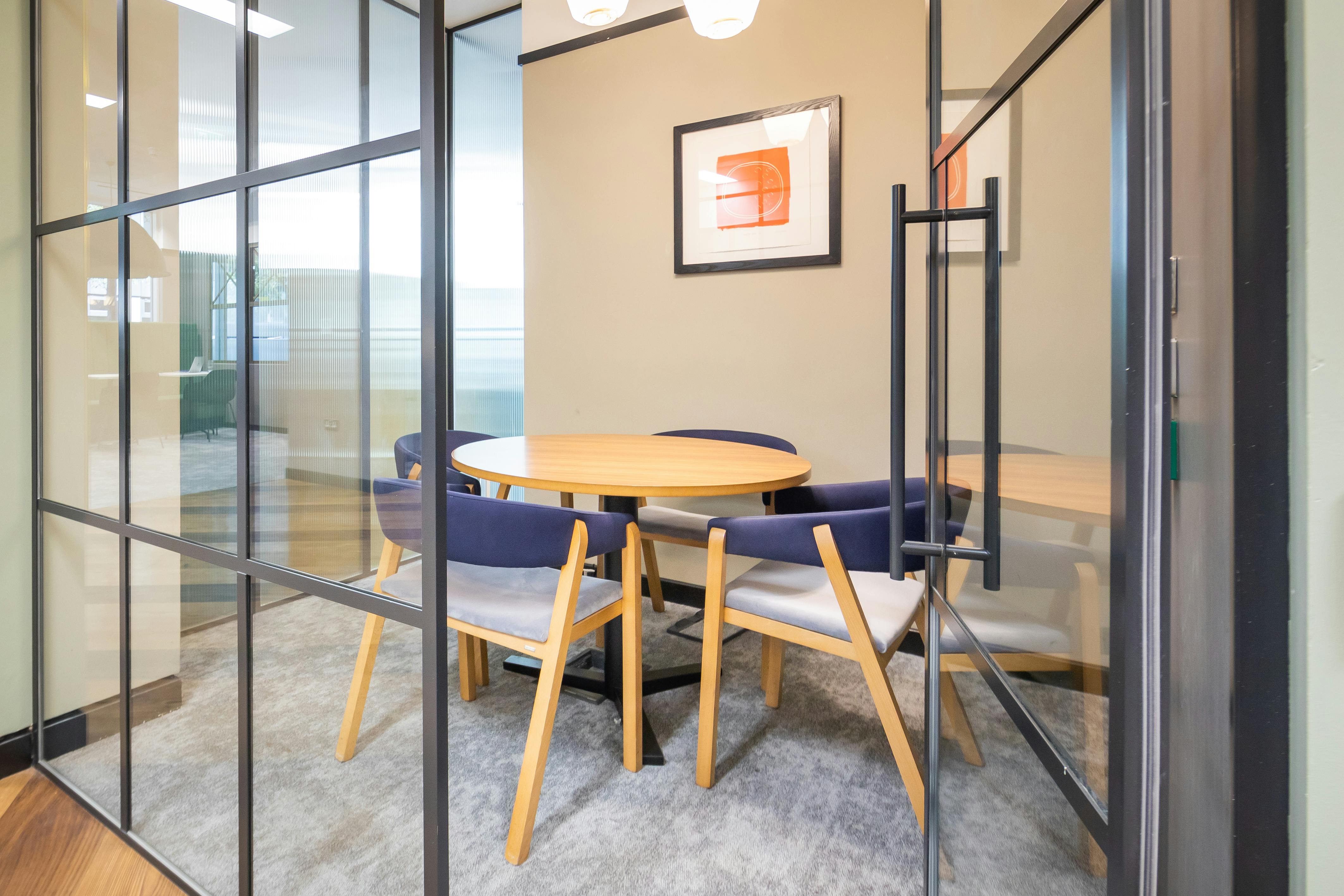 Office in London - photo 4