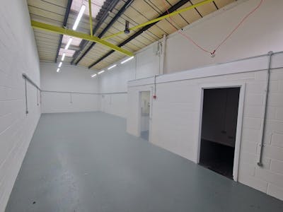 Unit 14 & 15 Limberline Spur, Portsmouth, Industrial / Trade Counter / Warehouse To Let - 20260324_112837.jpg