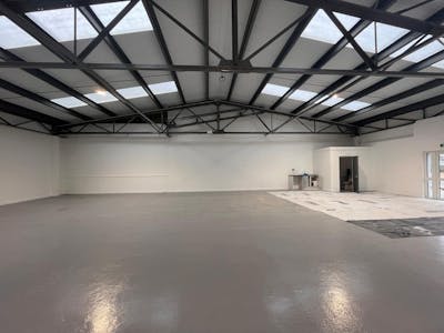 Units 1-4 The Point, Aylesbury, Industrial To Let - WhatsApp Image 20251217 at 1645.jpeg