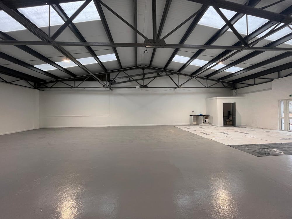 Units 1-4 The Point, Aylesbury, Industrial To Let - WhatsApp Image 20251217 at 1645.jpeg