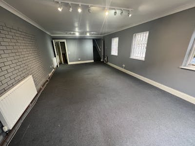 Unit 6 St Stephens Court, 11A Church Green East, Redditch, Retail To Let - 4 Internal view.jpg