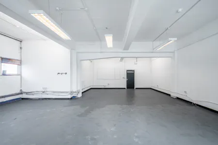 Unit 3 Markian House, 52-56 Pritchards Road, London, Office To Let - Markian Hse U3 - Low Res 4.jpg