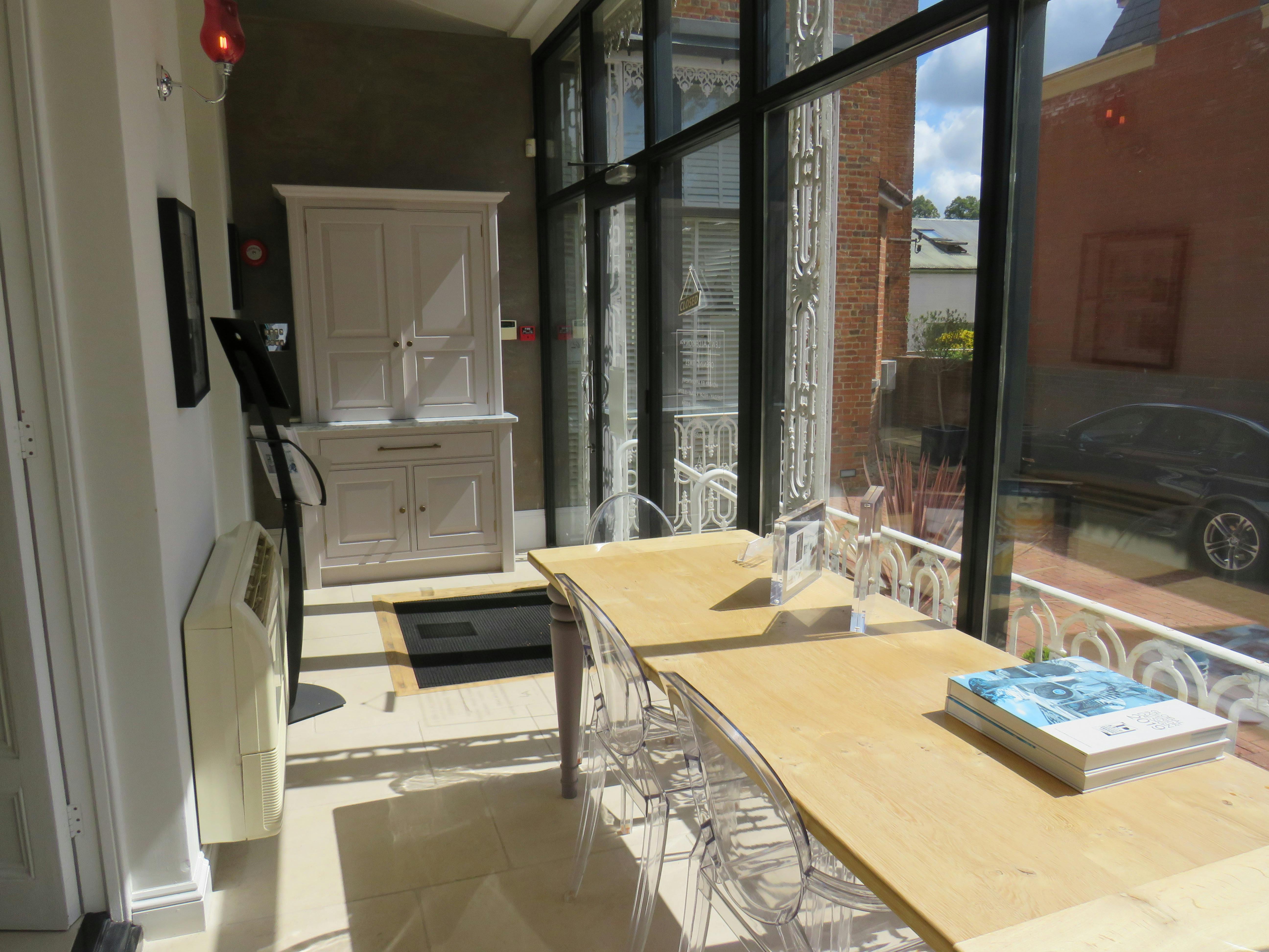 The Lodge, Hartley Wintney, Offices / Retail To Let - IMG_1799.JPG