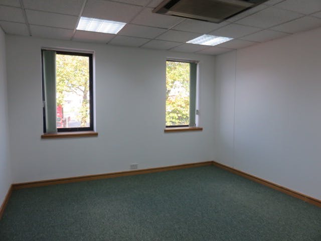 Office in Bridgwater - photo 4