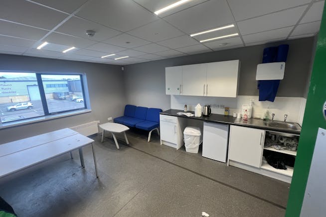 Unit 2, Bristol, Industrial To Let - 20240701_145333692_iOS.jpg Unit 2, Bristol, Industrial To Let - 20240701_145333692_iOS.jpg