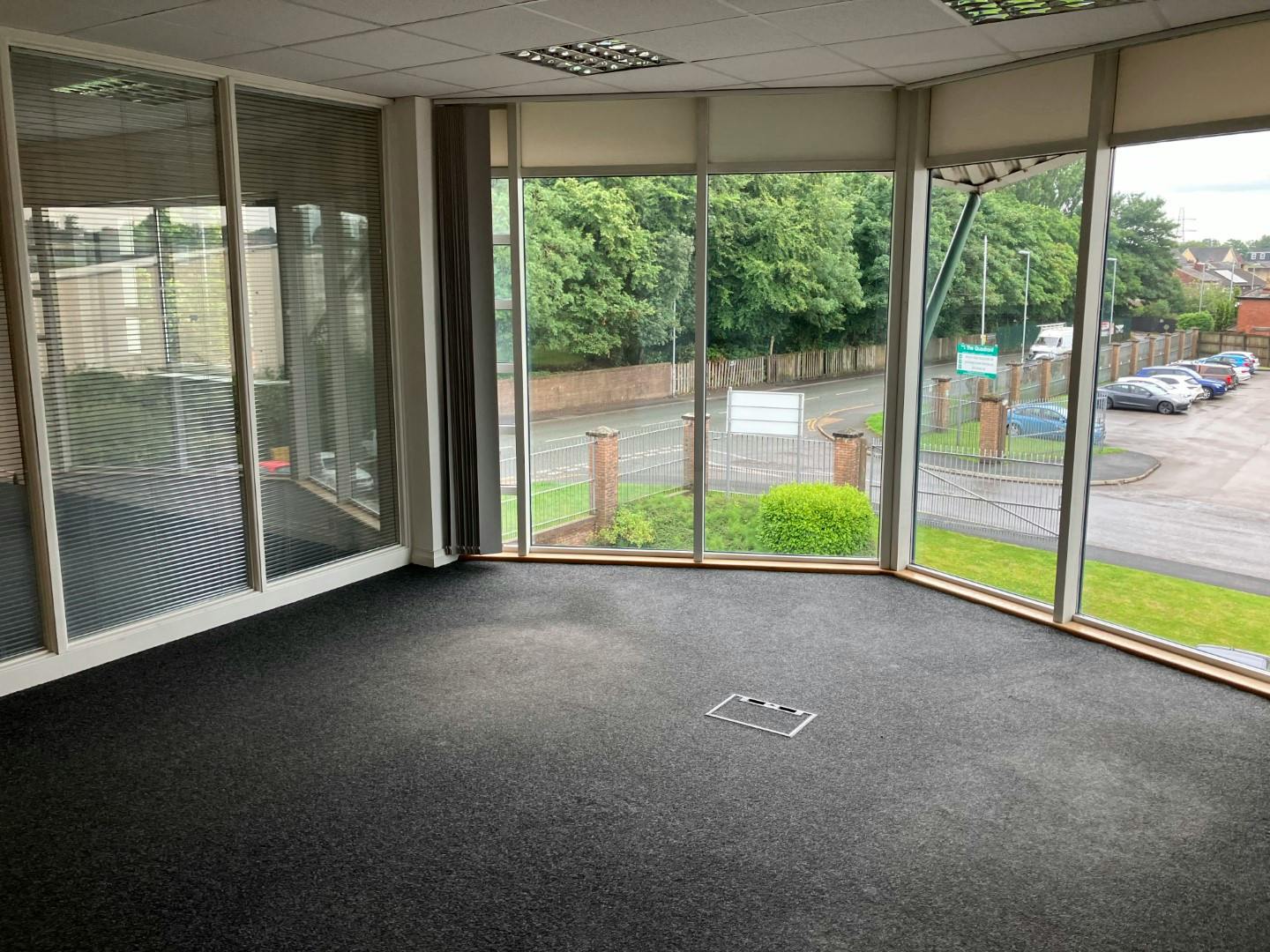 Office in Heywood - photo 3