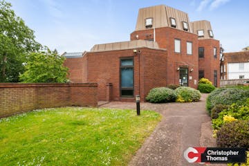 Swan House, Windsor, Office For Sale - b2ef4130c82348d88ec8e31da5120b29.JPG