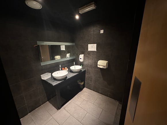 2B Glossop Road Baths, Sheffield, Retail / Retail Lease Assignment - 20250206_134735829_iOS.jpg