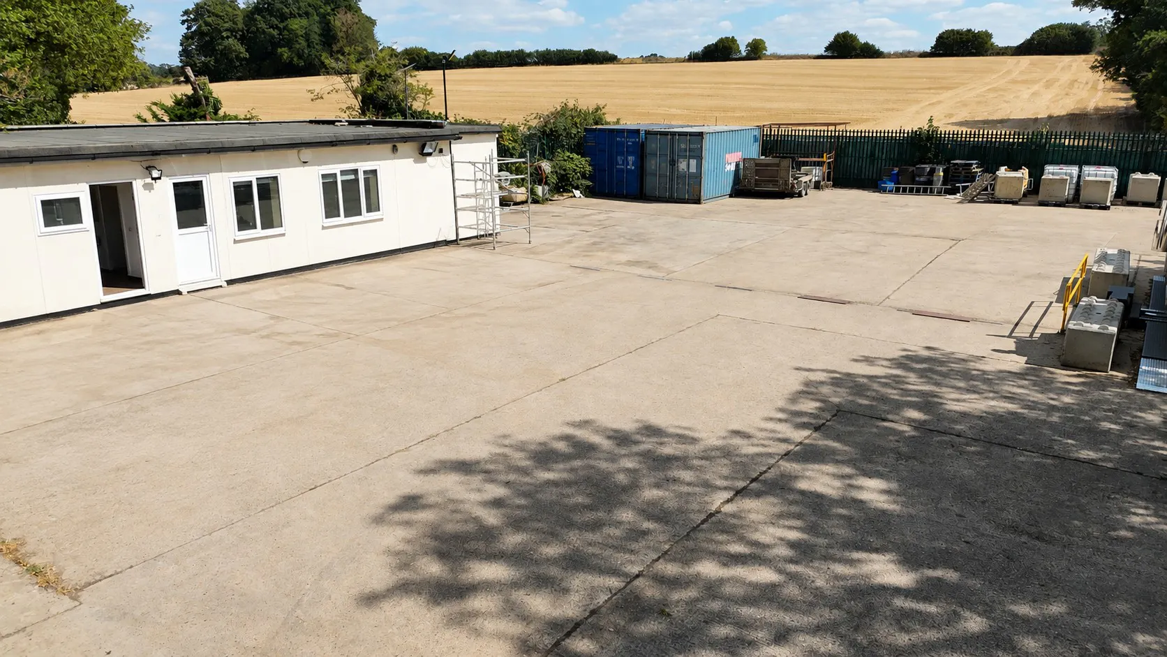 Skeleton Yard, Ware To Let - Office and rear of yard