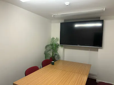 Unit 7, Swansea, Office To Let - Meeting Room.jpg