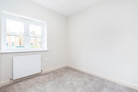 Tuskar Street, London, Terraced house To Let - Bedroom