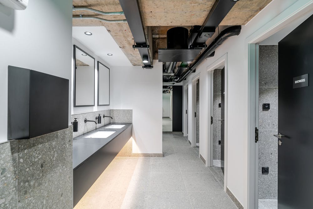 New Clarendon, 114-116 George Street - End of Journey Facilities