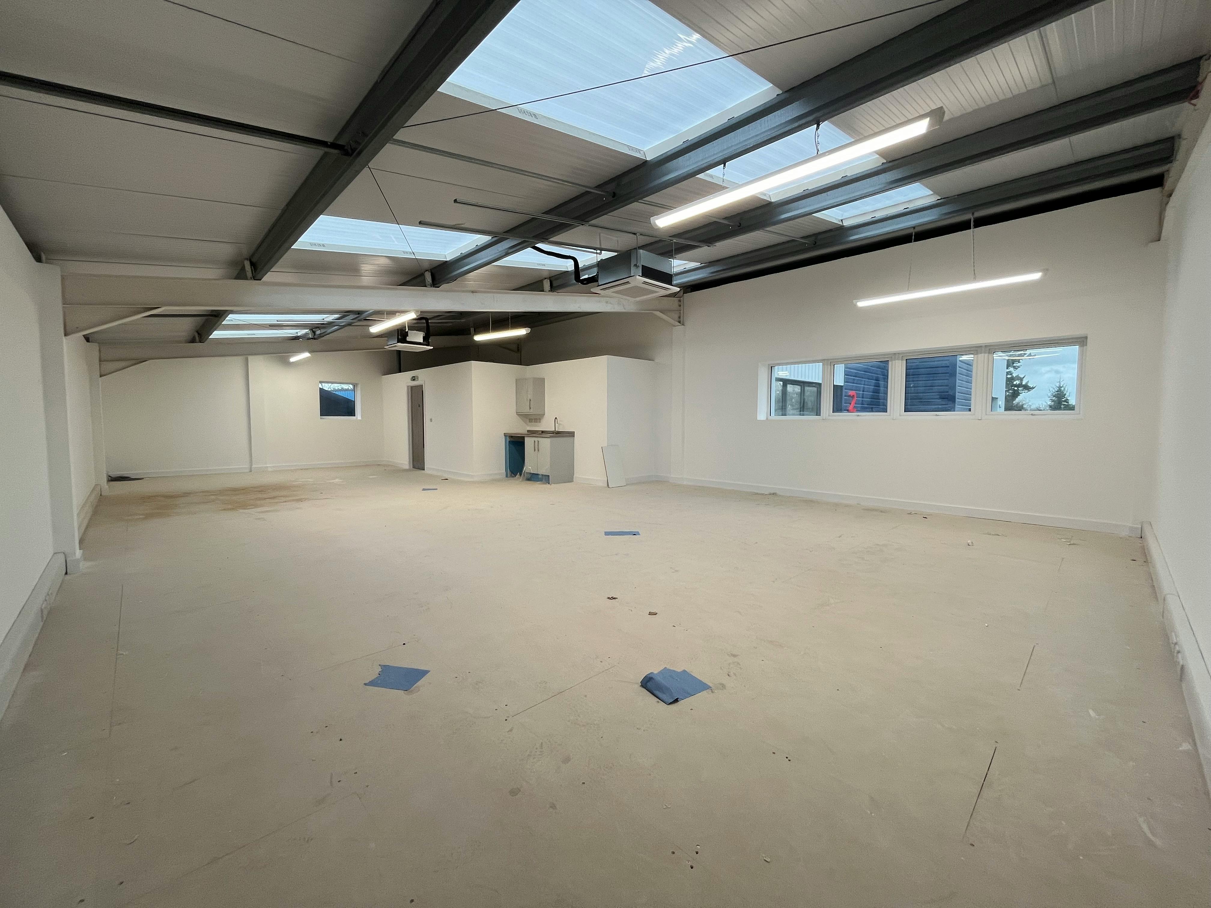 Industrial Unit in Romsey - photo 4