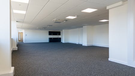 Unit C2, Dolphin Estate, Windmill Road West, Sunbury-On-Thames, Industrial / Warehouse To Let - Ground floor offices