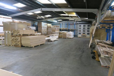 112-116 Church Road, Northolt, Industrial/Logistics To Let - IMG_3001.JPG