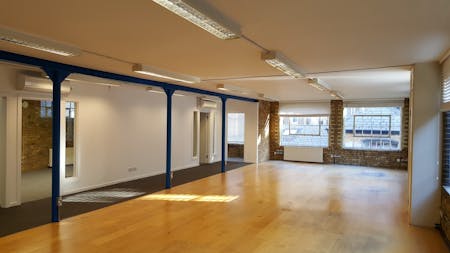 10D Printing House Yard, London, Office To Let - New Office Int1.jpg
