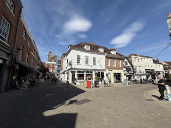 24 The Square, Winchester, Retail To Let - IMG_1363.jpg - More details and enquiries about this property