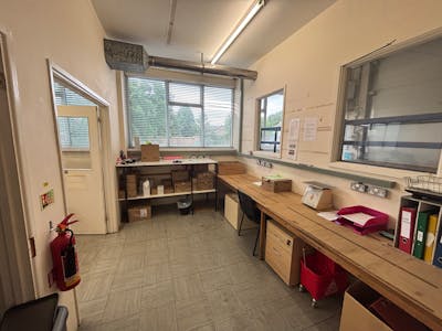 59 Finchley Avenue, Bury St. Edmunds, Industrial/Logistics For Sale - IMG_5230.JPG