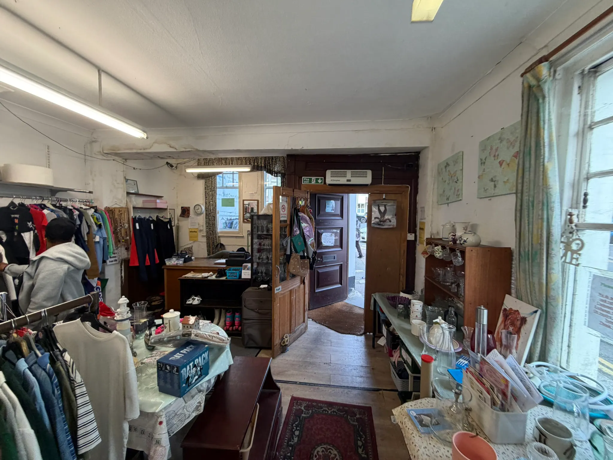 19 Sedlescombe Road North, St. Leonards-on-Sea, Retail To Let - IMG_0948.JPEG