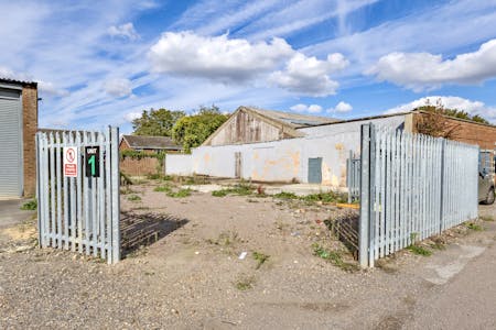 The Old Bakery, Lower Gower Road, Royston, Industrial/Logistics / Investment For Sale - IMG_4655HDR.jpg