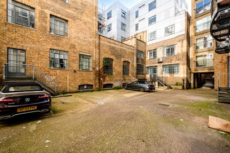 Ground floor & Basement, 70-72 Old Street, London, Industrial/Logistics / Leisure / Office / Retail To Let - Old St 70-72 - 26.jpg