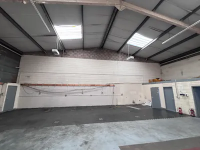 Unit 11, George Street, Bridgend, Industrial To Let - IMG_1379.jpeg
