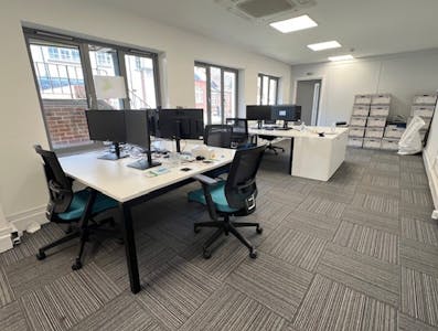High Point, Surrey, Office To Let - 2nd floor rear 2.jpg