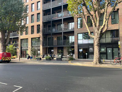 Unit D&E, 67 Lawrence Road, Seven Sisters, Investment For Sale - DE External.jpg