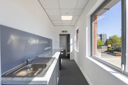 Unit 2 Heathlands Industrial Estate, Heathlands Close, Twickenham, Industrial/Logistics / Trade Counter / Industrial / Warehouse To Let - 107834_Unit 2 Heathlands Industrial Estate-15_low.jpg