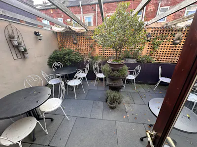 619 Ecclesall Road, Sheffield, Bar / Club To Let / For Sale - 20251024_092509273_iOS.jpg