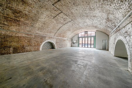 386 & 387 Railway Arches, London, Industrial To Let - 13769348693813b804f03.jpg