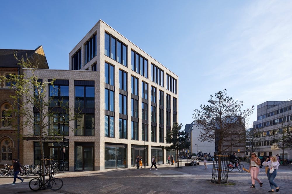 2 Leonard Circus - External