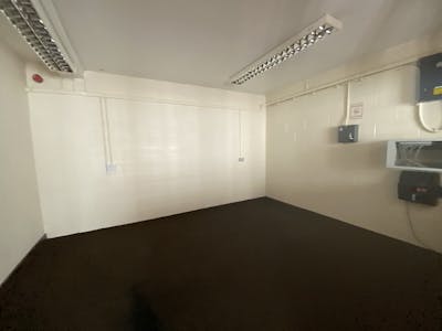 Penllyn Workshops, Plassey Street, Bala, Industrial / Light Industrial / Office To Let - Photo 4