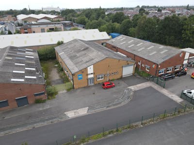 Unit 8d, Hazel Grove Stockport, Industrial/Logistics To Let - dji_fly_20250806_102816_178_1754472520929_photo.jpg