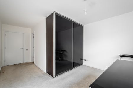 28 Woodseer Street, London, Residential To Let - Woodseer St 28 F3 - 9.jpg