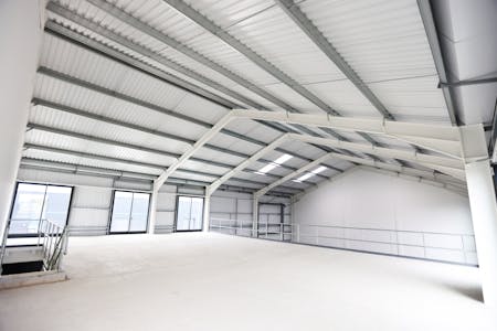 Orbis 9000, Westcott Venture Park, Aylesbury, Industrial To Let - Westcott Finished Buildings - ed nix 056.JPG