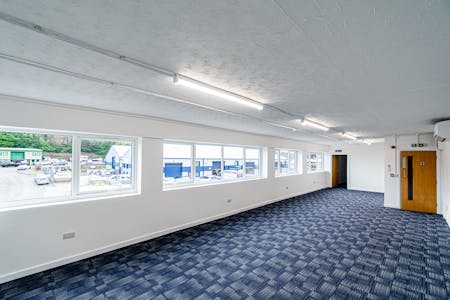 4/4a Sharp Road, Poole, Industrial/Logistics To Let - 9.jpg