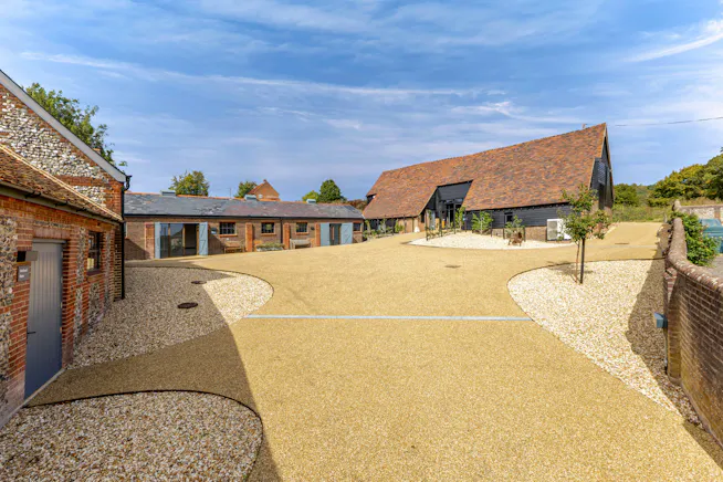 Manor Farm Barns, Hughenden Manor Estate, High Wycombe, Offices To Let - 115001 Manor Barn Farms (10).jpg