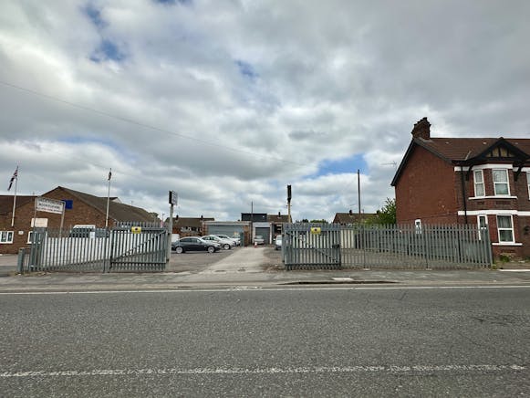 110 Marsh Road, Luton To Let - Image 3