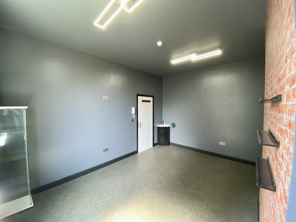 31 King Street, Luton, Office To Let - Image 7