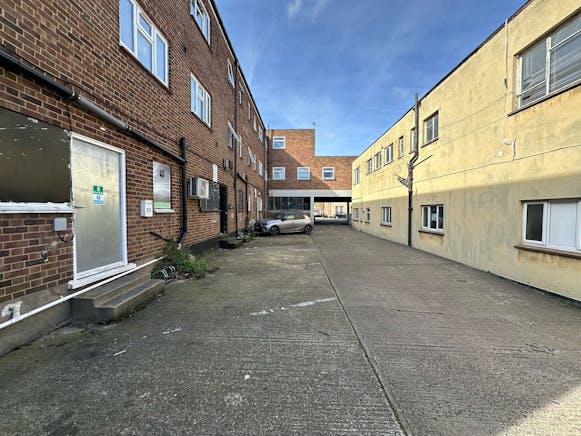 12 West Street, Southend-on-Sea, Office / Retail To Let - IMG20250414WA0005.jpg