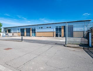Proxima 25, London, Industrial To Let - Proxima 25 main.jpg
