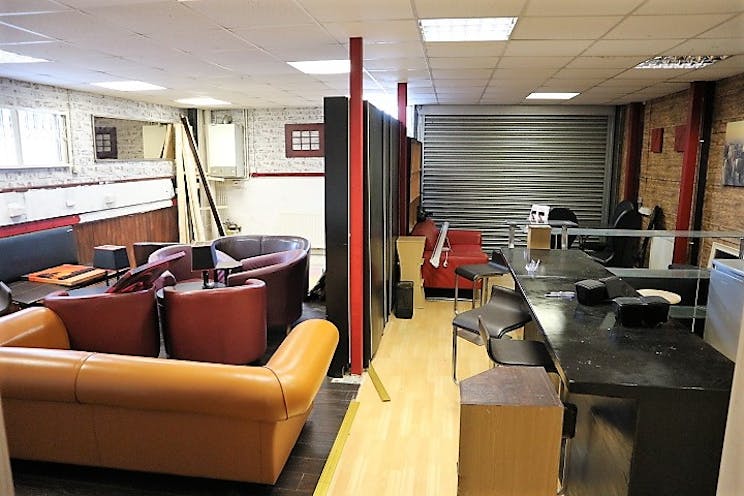 Units C5-C11 Reading Small Business Centre, Reading, Industrial / Warehouse / Investment For Sale - Weldale Street Unit C11 GF Loading.JPG