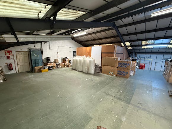 Unit 12, Sandhurst, Canvey Island, Industrial To Let - WhatsApp Image 2026-02-02 at 16.58.38 (1).jpeg