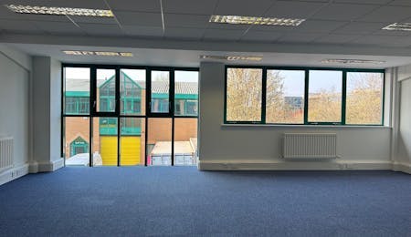 Unit 1, Brickfields Industrial Park, Bracknell, Industrial/Logistics To Let - 702decbe5e3b4281c3a813150dcf039d-9.jpg