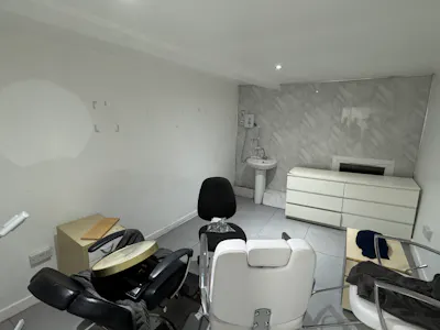 258 Albert Drive, Glasgow, Retail To Let - IMG_6499.jpeg
