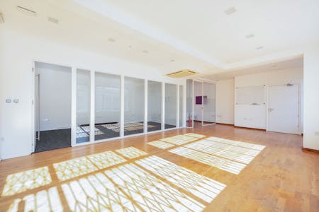 15 Canfield Place, London, Office To Let - DSC07298.jpg