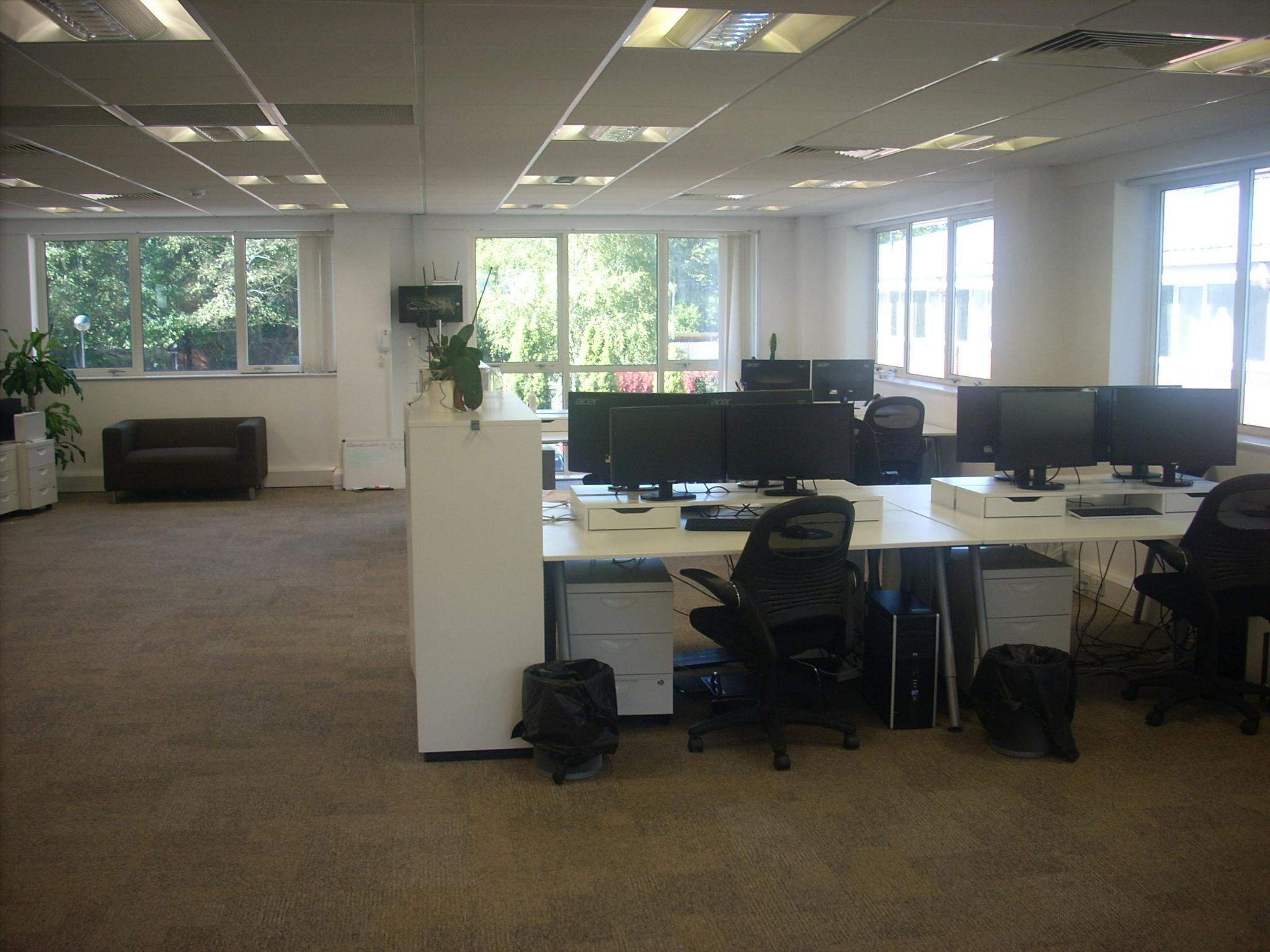 31 Wellington Business Park, Crowthorne, Offices To Let - aba7161d565c7de2393b7345a343c16f7f2487c5.jpg