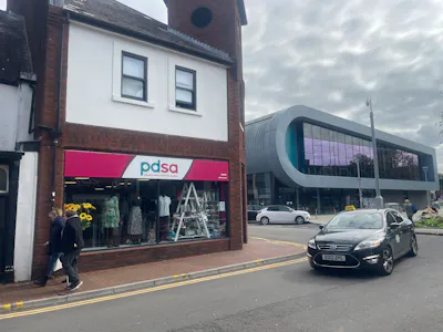 46 Wind Street, Neath-Port Talbot, Retail / Retail - In Town To Let - IMG_1647.jpeg